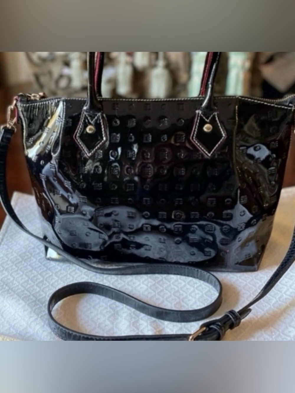 “Arcadia” 🇮🇹 Black Embossed Patent Leather Bag with a Vernis Finish. - Picture 10 of 10